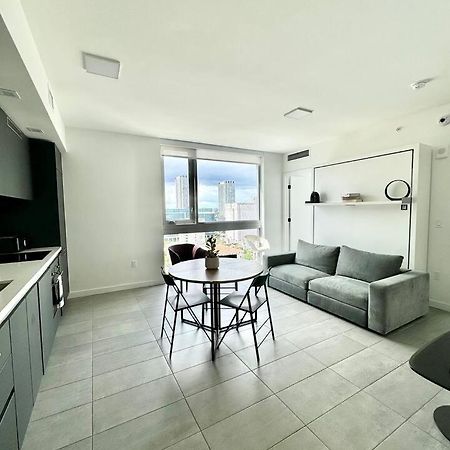 2 Bedrooms Design Condo Downtown Miami Pool And Gym Esterno foto